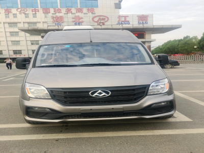 上(shàng)汽大(dà)通(tōng)V80長軸高(gāo)頂B型房(fáng)車(chē)