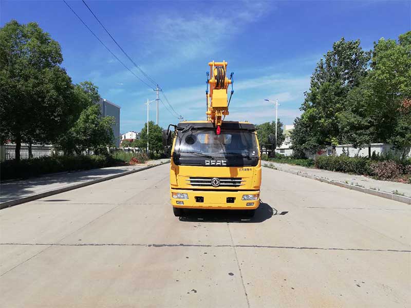 東風單排18米高(gāo)空(kōng)作(zuò)業車(chē)