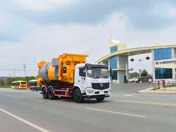 東風專底D3L國六後雙橋車(chē)廂可(kě)卸（鈎臂）式垃圾車(chē)